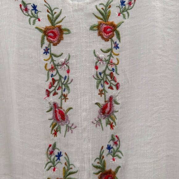 Zac & Rachel White Blouse with Floral Embroidery - Picture 6 of 9